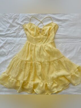 (NWT) Windsor Pale Yellow Tiered Spaghetti-Strap Dress
